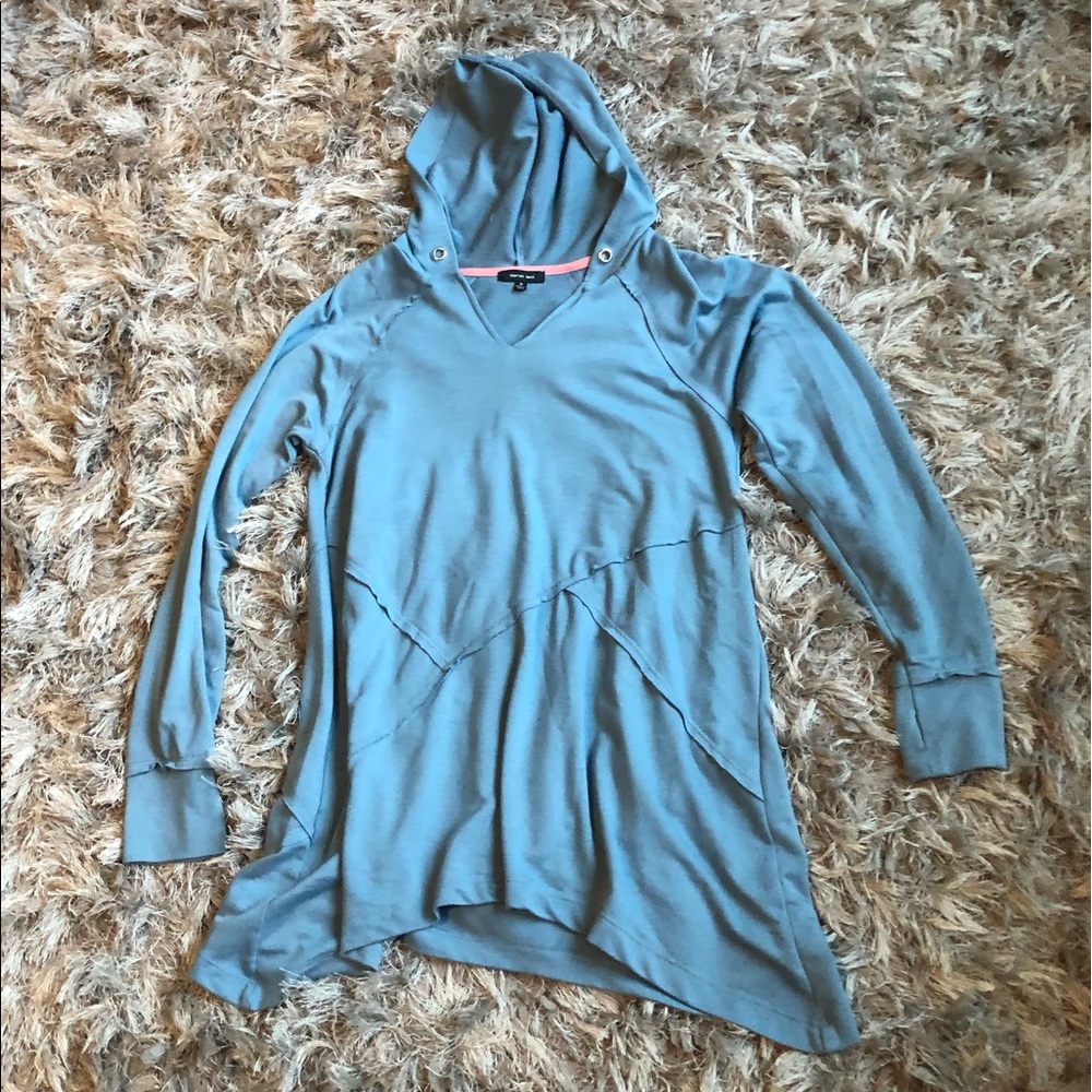 Verve Ami Hoodie